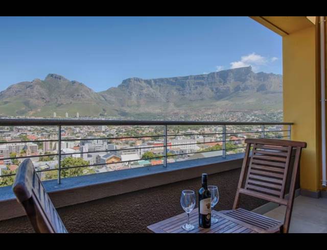 2 BEDROOM APARTMENT FOR SALE IN BO KAAP